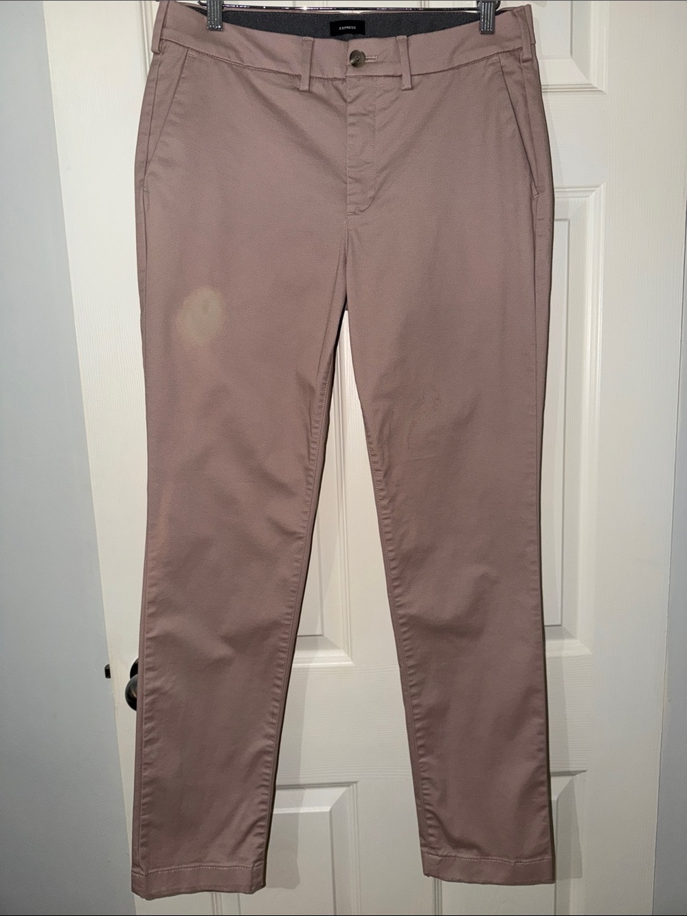 Express Men’s Chino Hyper Stretch Pants
Size 32 x 32 Slim